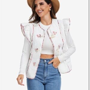 NWT White Quilted Women's Vest Small toggle closure flutter sleeve